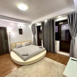 Apartament Romantic cu Terasă și Vedere la Apus