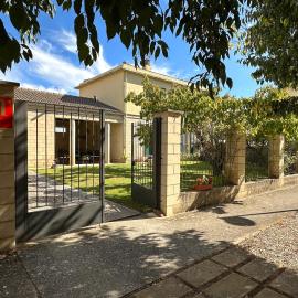 Casa El Herrero, hotell i Barásoain