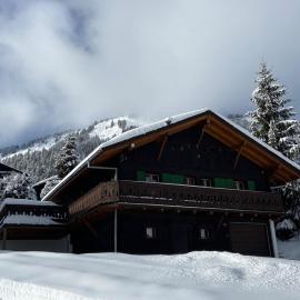 Chalet Les Ravaires, Morgins, hotel u gradu Troistorrents