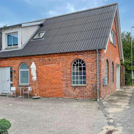 1 Bedroom Cozy Apartment In Hesselager, hotel v destinácii Hesselager