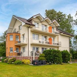 Lovely Apartment In Jastrzebia Gora With Sauna, hotel in Jastrzębia Góra