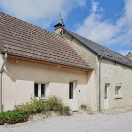 Three Bedroom Lovely Home In Joganville