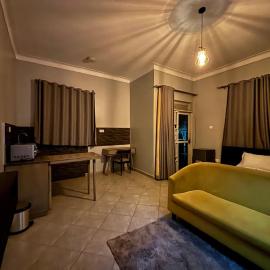 Bunga Studio Apartment King Ceasor University