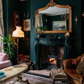 Bohemian Retreat by the Sea with wood burner, roll-top bath & leafy garden, hotelli kohteessa Margate