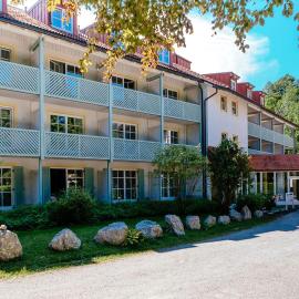 ciao-aschau Haus zur Burg Apn220 Mina, hotel di Aschau
