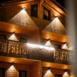 Bach Boutique Hotel, hotel u gradu Sapada