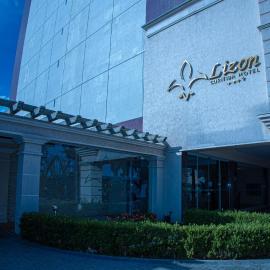 Lizon Curitiba Hotel, hotel Curitibában
