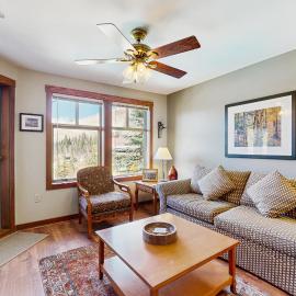 Eagle Springs East 402: Buffaloberry Suite, hotel en Solitude