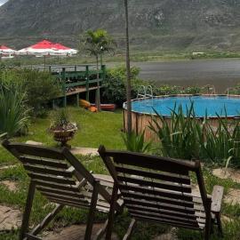Quintal da prainha Bar - pousada simples-beira da lagoa, khách sạn ở Santana do Riacho