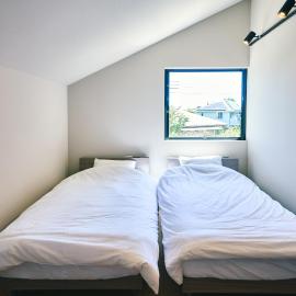 Neverland Garden A棟 - 山の中の別荘一棟貸切, hotel in Ichigaya