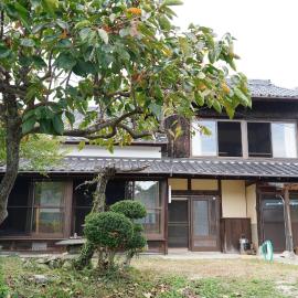 一棟貸しの古民家 郷の離れ، فندق في Suo Oshima
