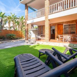 Clauhomes CostaMar، فندق في سالو