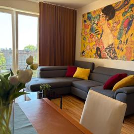 EUROPA22 HOTelarnia Centrum Tomaszów Maz 3 pokoje na wyłączność dla max 9 osób ze wspólną łazienką Expresowe zameldowanie od 13-00 Wystawiamy faktury
