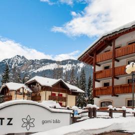 Garni Aritz, hotelli kohteessa Campitello di Fassa