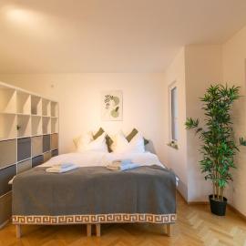 Livesto EasyRoom1 - Cozy apartment with balcony, kitchen, WiFi & TV