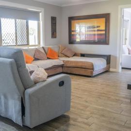 Stays with Ripley 3 min to hospital and beach Pet friendly – hotel w mieście Urraween