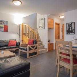 Apartment Eaux-Vives 201 by Interhome, hotel di Ovronnaz