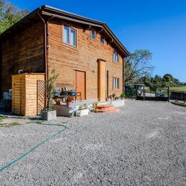 Casa Mario immersa nella natura laziale，拉吉烏斯蒂尼阿納的飯店