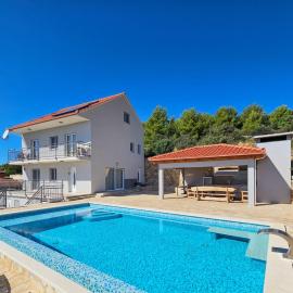 Villa Maris by Interhome, hotel in Seget Vranjica