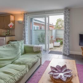 Waders - 2 bedroom coastal retreat, Crabpot Cottages, Hunstanton