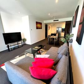 Perfectly Located Modern Apartment - Canberra CBD, hotel v mestu Canberra