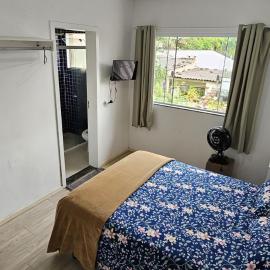 Quarto Privado com Suíte - Oktoberfest 10min, hotel in Blumenau