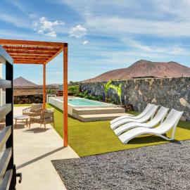 Sara & Gino Fuerteventura Mojo Week Pool Villa or Island Week Loft with Garden, Hotel in La Oliva