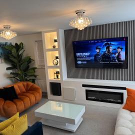 2 Private Contractor-Friendly Rooms