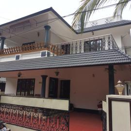 Homestay near Lulu- Edappally- Amrita, Aster Hospital- Kochi، فندق في كوتشي