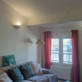 Duplex de charme avec terrasse au coeur du village