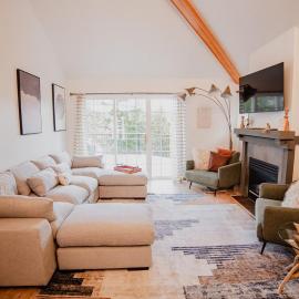 Sage & Pine Modern Townhome, hotel a Klamath Falls