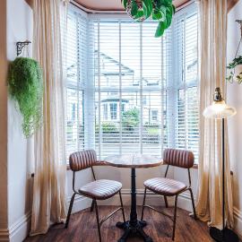 Rufloreo Flats 1 - central gem, hotel in Buxton