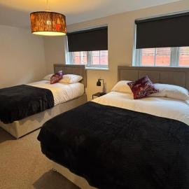 City Centre Flat No 6 2 Bedroom - Paid parking available opposite front door