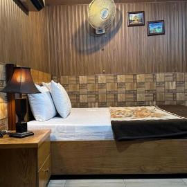 Viesnīca Baoo Jee Hotel Islamabad pilsētā Rāvalpindi
