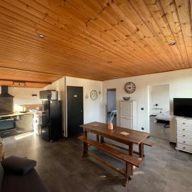 Logement spacieux, hotel in La Tranche-sur-Mer
