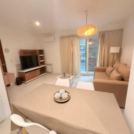 Segundo hogar, hotel a Luján