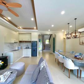 Villa 4 phòng ngủ - House, hôtel à Bình Sum