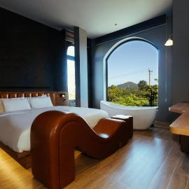 One and Only Hotel - Đức Trọng, ξενοδοχείο σε Lien Khuong Airport