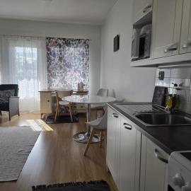Tilava yksiö Karvian keskustassa, hotell i Karvia