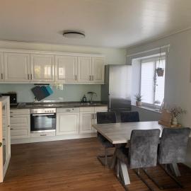 Ferienwohnung Unterm Nastberg, хотел в Андернах
