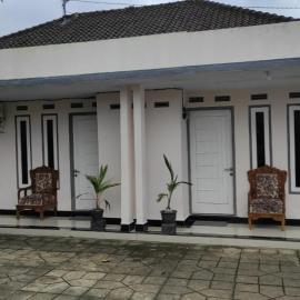Astiti Ayu Kost Bagirati 1