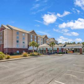 Hilton Garden Inn Myrtle Beach/Coastal Grand Mall โรงแรมในเมอร์เทิลบีช