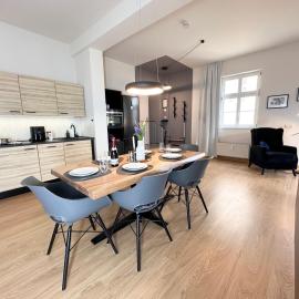 Studio Alte Mädchenschule, Sauna, 6 Personen, Hund, am Saurierpark, Boxsprinbetten, gratis Kaffee und Tee, Minibar