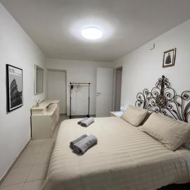 Ninin House