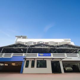 FabHotel A&M - Nr LV Prasad Institute, Banjara Hills