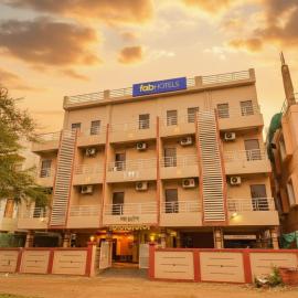 Viesnīca FabHotel 4 Star Executive pilsētā Pune