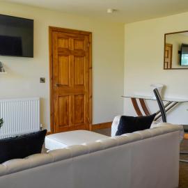 Seaviews And Hot Tub At The Fairways - Uk39821, hotel a Portpatrick