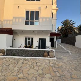 ALLATHBIAH Inn, hotel in Fulūj Sayghah