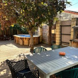 Maison de ville paisible, hotell i Lormont