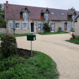 Gite en Berry, hotel u gradu Moulins-sur-Céphons